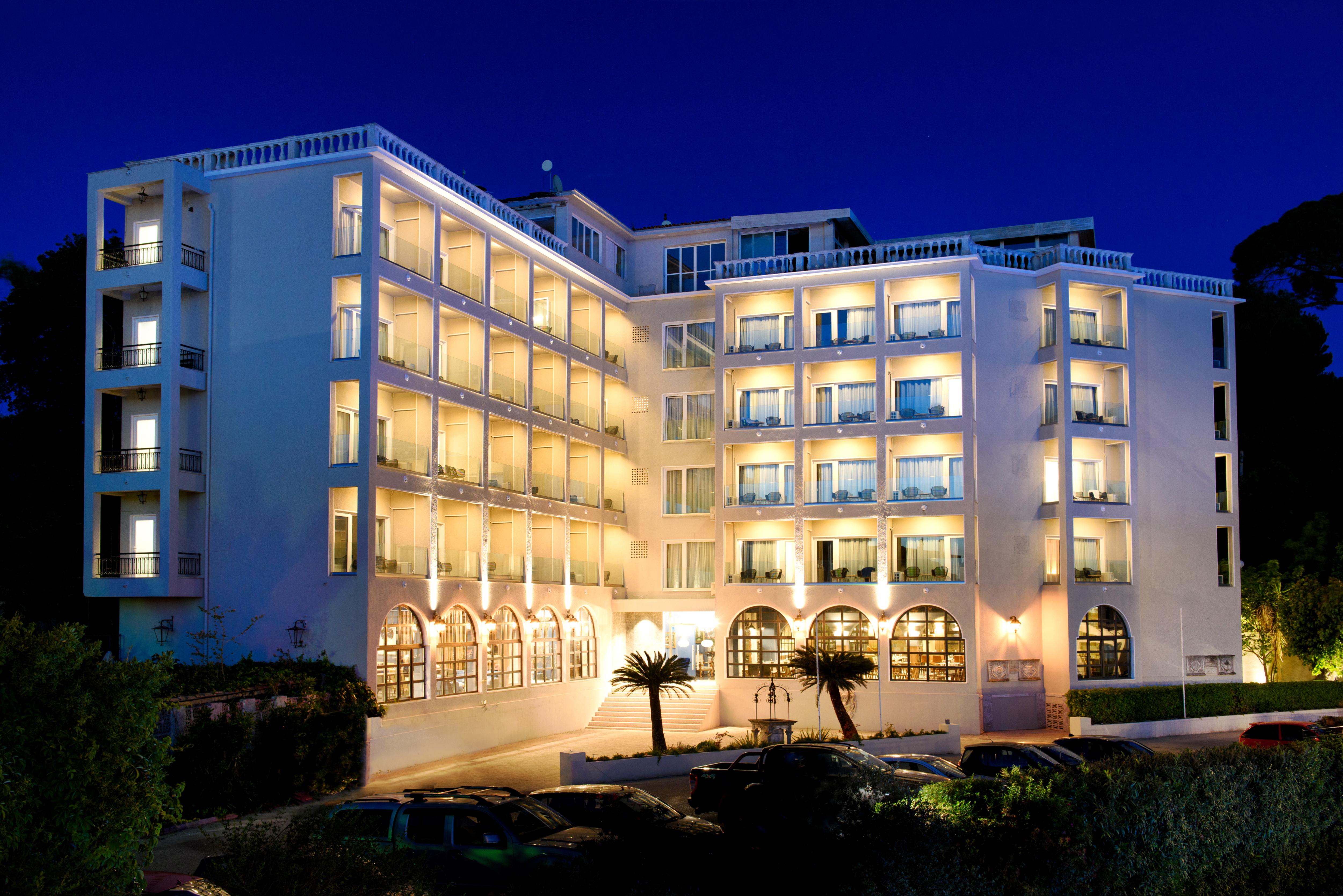 The Royal Grand Hotel كانوني المظهر الخارجي الصورة
