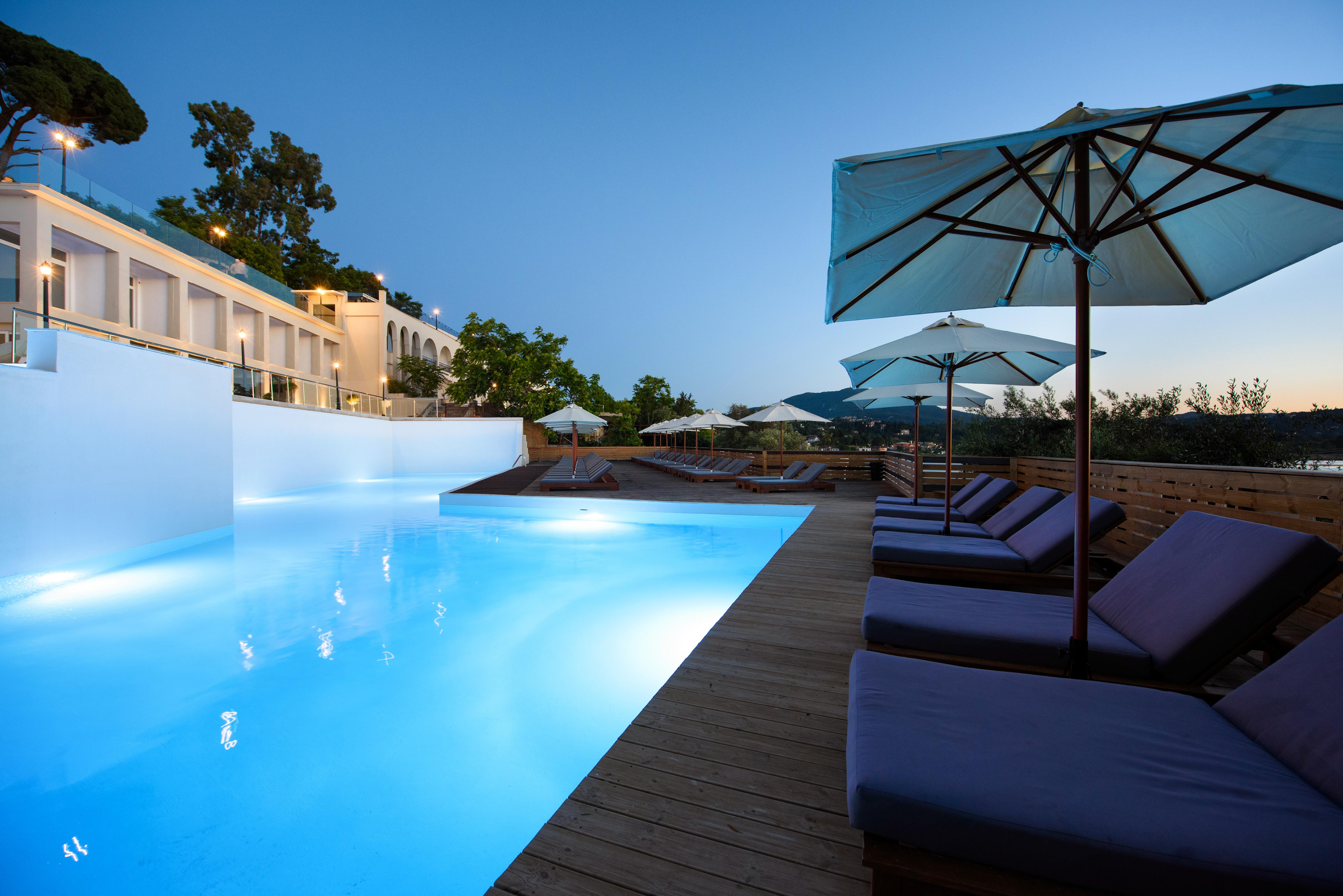The Royal Grand Hotel كانوني المظهر الخارجي الصورة